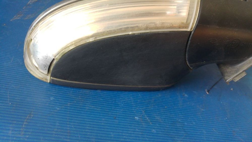 oglinda dreapta vw golf 5 plus e1010836 6 fire cu defect-semnalizarea sparta