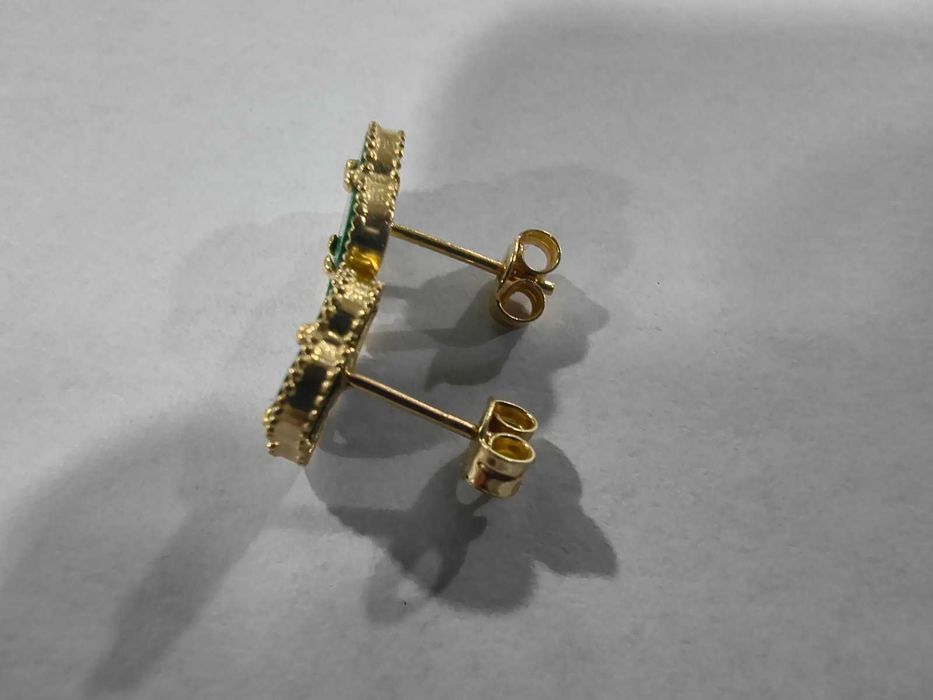 Златни обеци 14к с камък