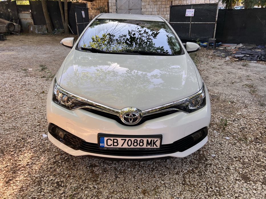 Тойота Аурис 2018 година само на 92000км