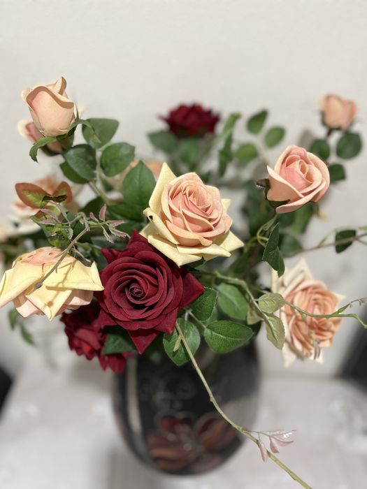 Цветы с вазой