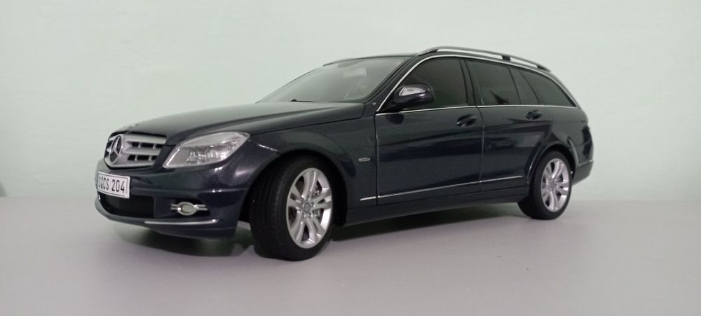 Мерседес универсал хэтчбек 1:18 аutoart