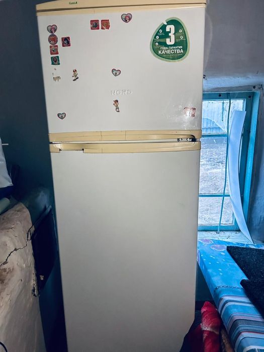 Холодильник сатылады