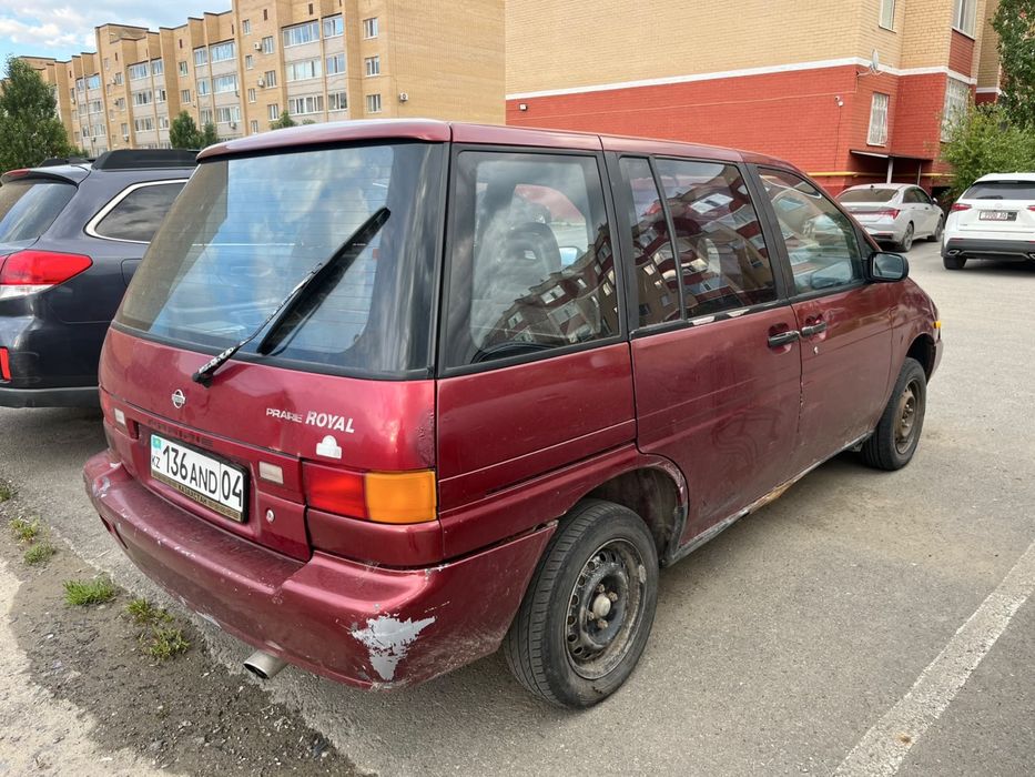 Продам машина Nissan