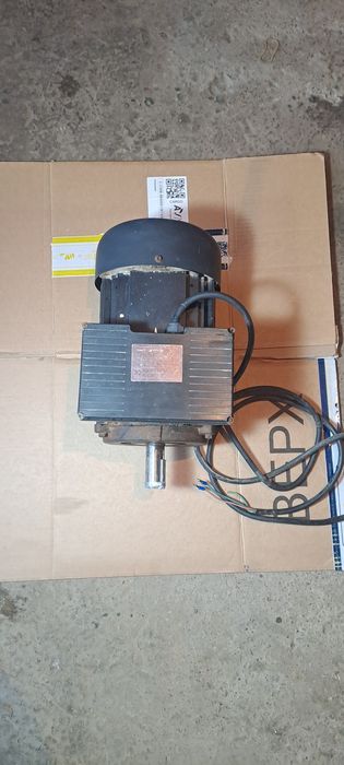 Электродвигатель 220В