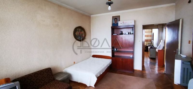 Продава се Тристаен апартамент в София, Орландовци - 91 кв.м за 1384 €/кв.м - Снимка #2