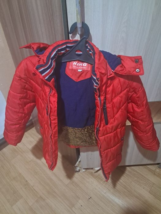 Продаю детскии вещи