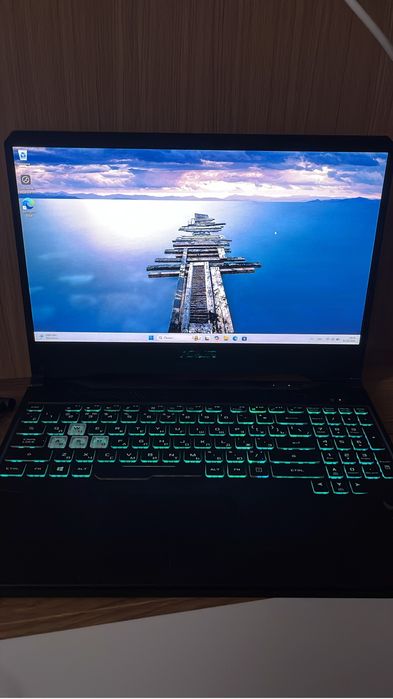 Продаю ноутбук ASUS FX505D