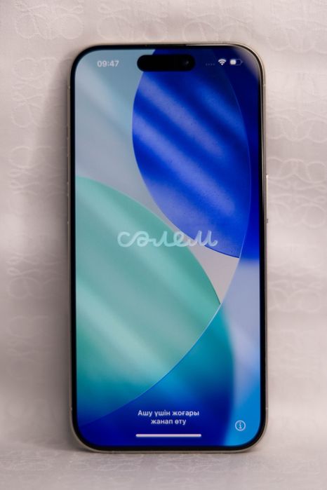 iPhone 15 Pro 128GB — Идеал + 14 чехлов