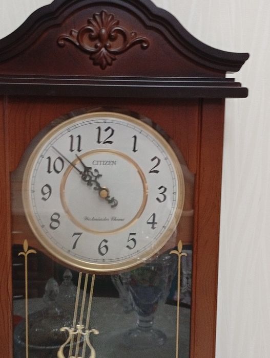 Часы настенные Citizen