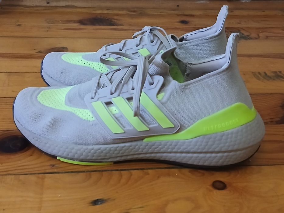 Маратонки ADIDAS Bost