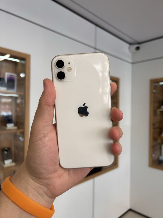 iPhone 11  128GB