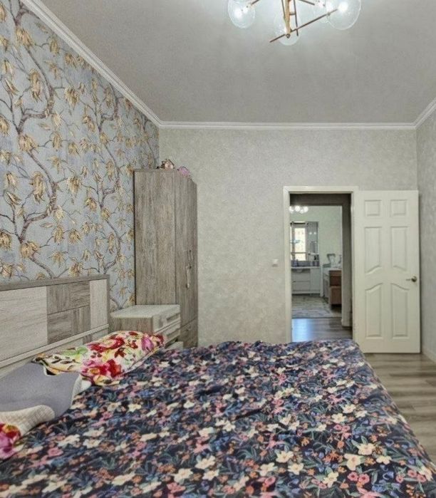 Продаётся квартира на Чиланзаре- 2 квартал,ор-р 163  школа , 2/3/4