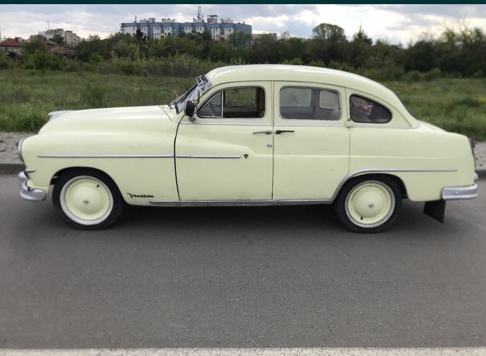 Ретро автомобил за вашия празник