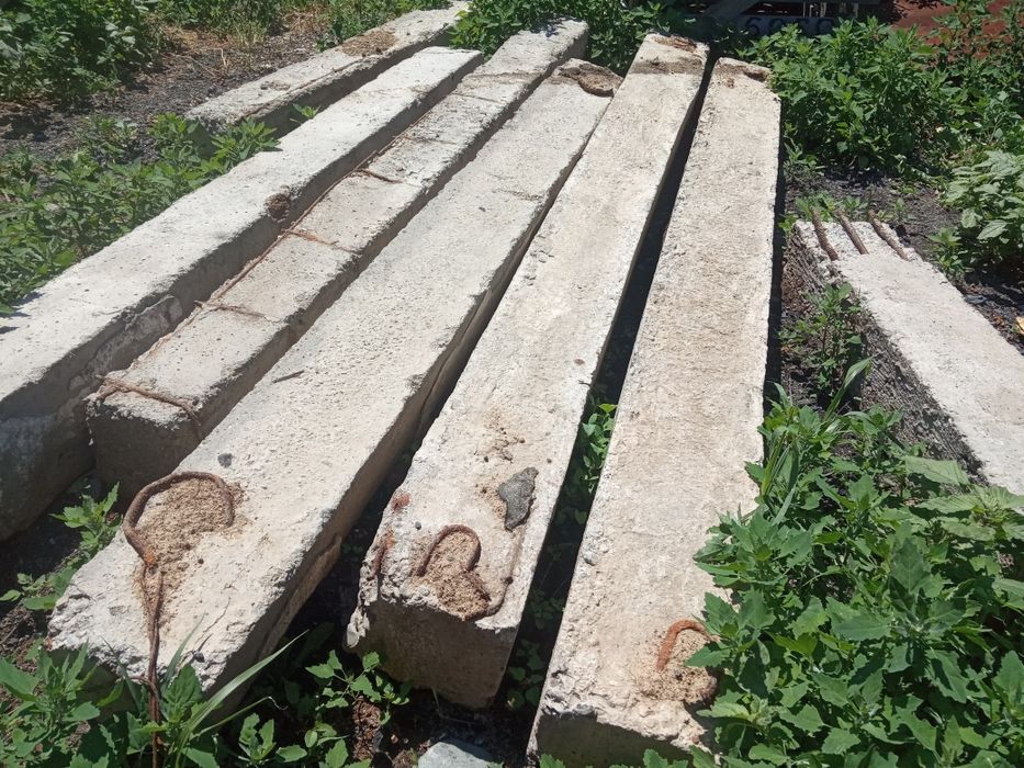 Продам пасынки бетонные