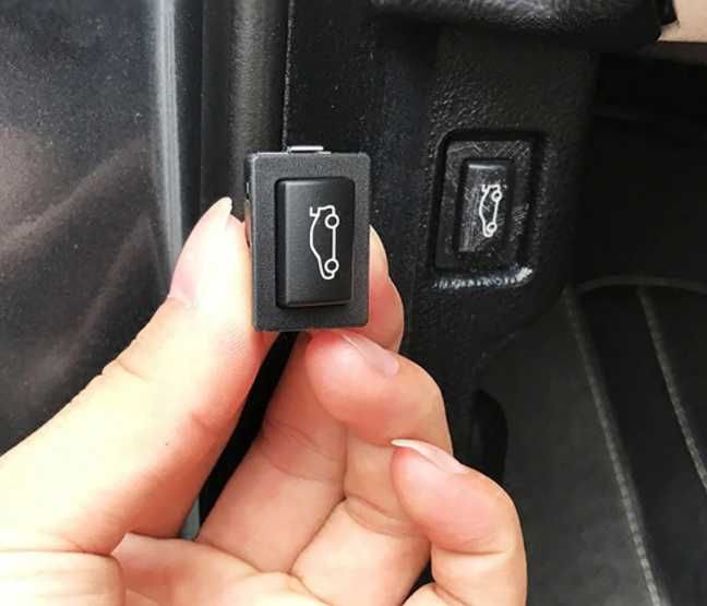 Buton Capac Portbagaj BMW F01 F02 F06 F07 F10 F11 F13 F15 F16 F25 F30