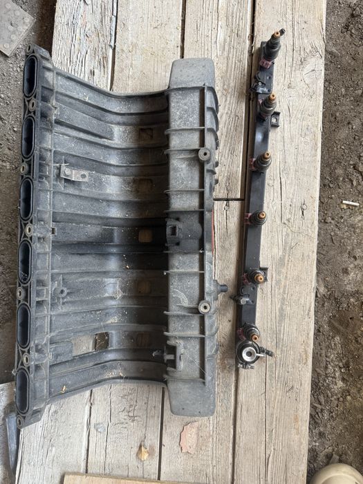 Продам форсунки и коллектор на bmw e34