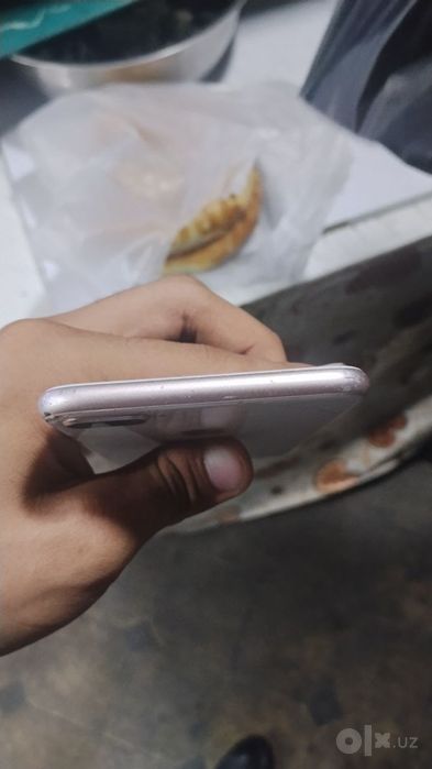 Iphone 8 plus sotiladi