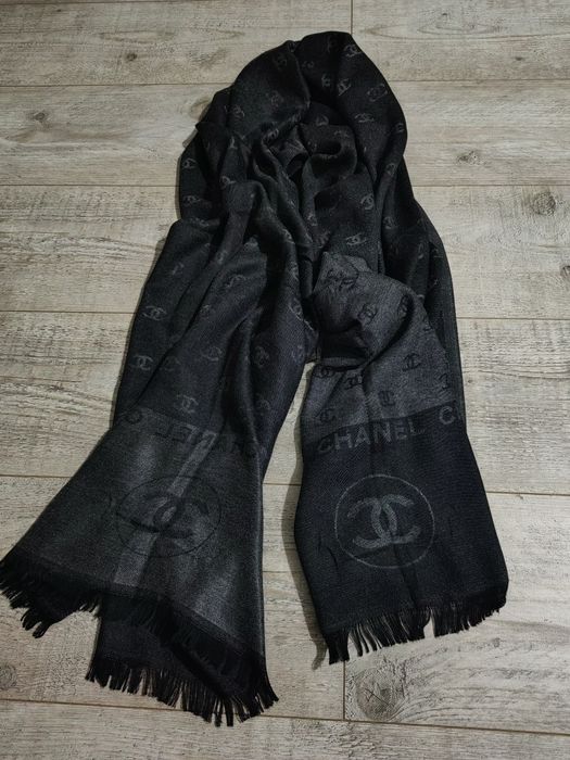 Esarfe,material cașmir,mai multe modele disponibile,100 lei buc