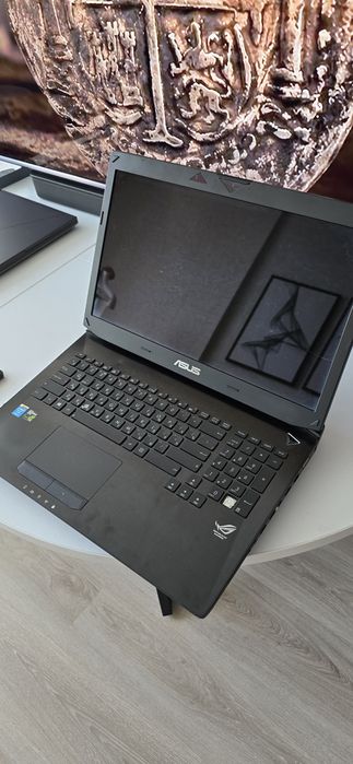 Ноутбук ASUS на запчасти.