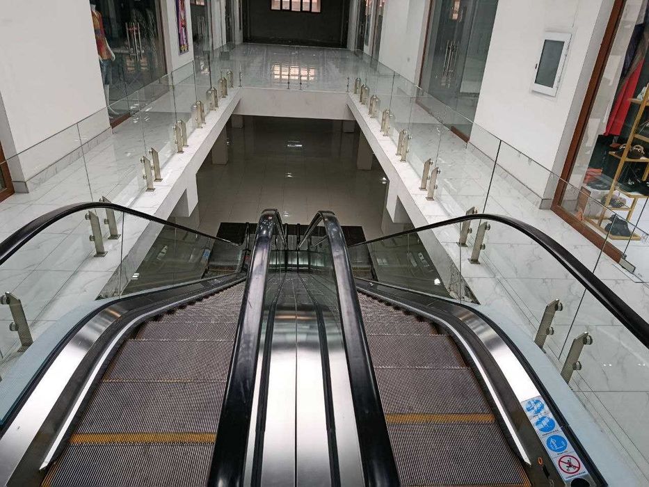 срочно продайется магазин Манзил: Микрарайон  Дамир заправка