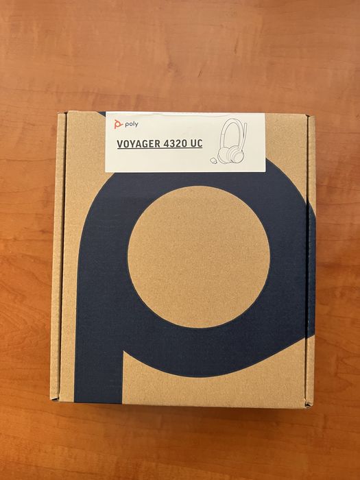 Чисто нови слушалки Poly Votager 4320 UC