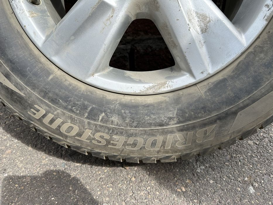 Запаска на toyota lexus