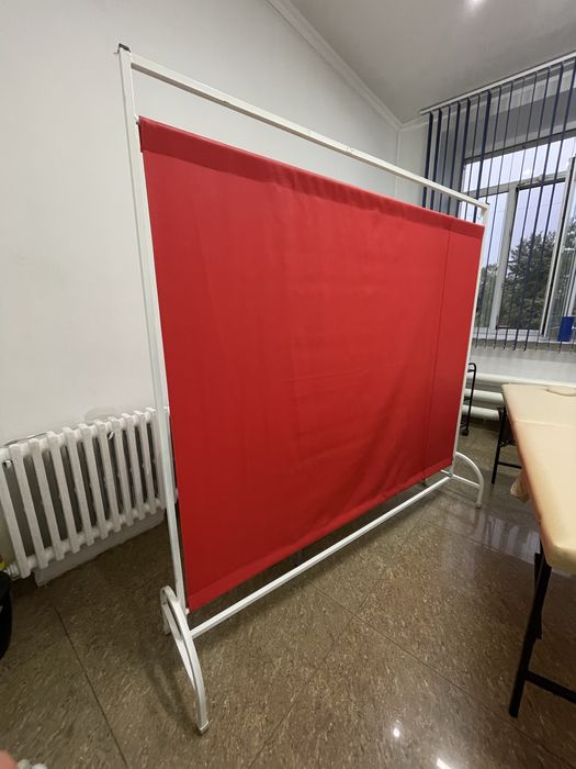 Ширма сатылады қызыл