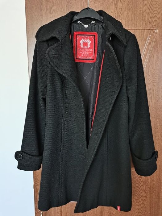 Дамско вълнено палто Eds by Esprit