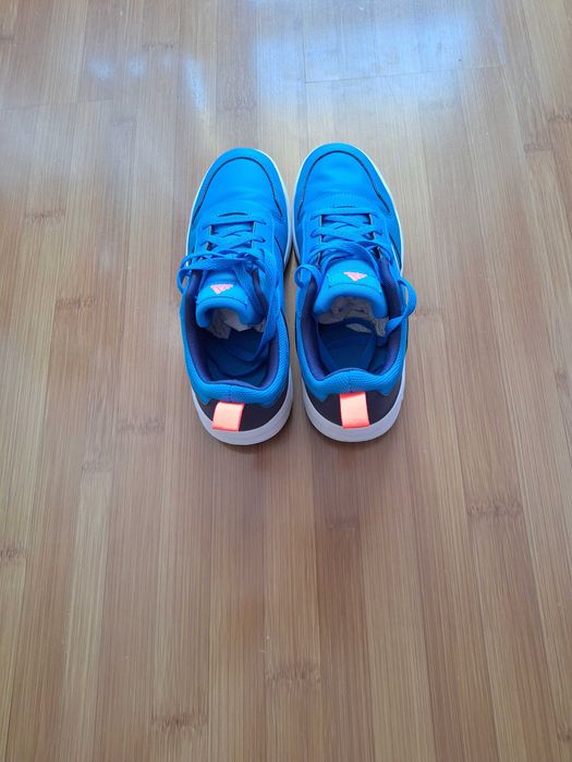 Маратонки adidas