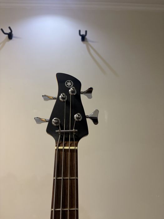 Бас гитара yamaha trbx174