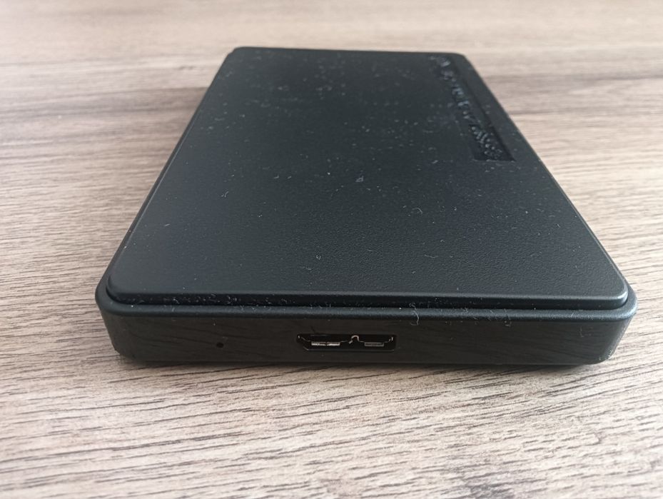 Продаю внешний диск 500 Gb