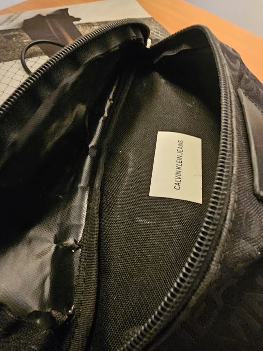 Бананка Calvin Klein