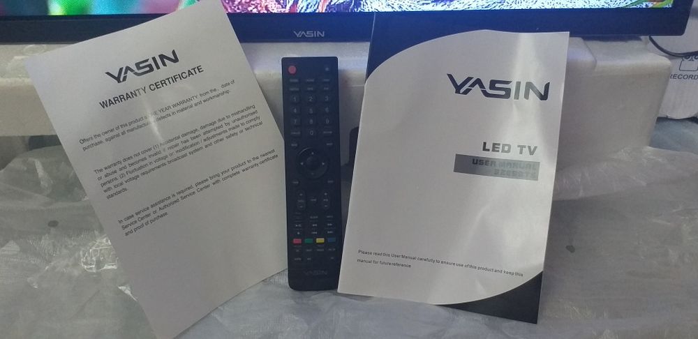 LED Телевизор Yasin 32 Full HD. Комплект: пульт, паспорт, коробка.