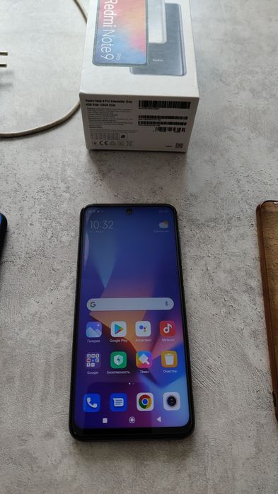 Телефон Redmi note 9pro