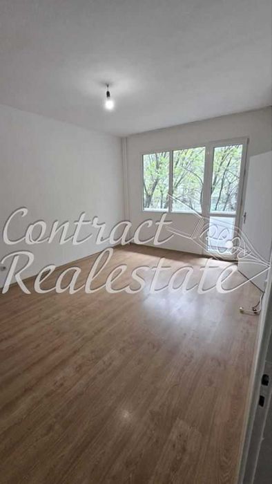 Дава се под наем Тристаен апартамент в Варна, Базар Левски - 70 кв.м за 397.8 € - Снимка #1