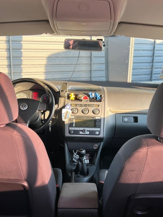 Vând vw touran cross