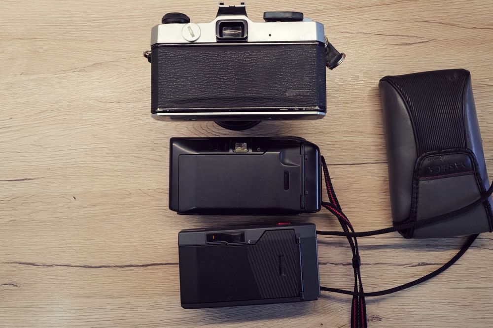 Lot aparate foto Olympus Trip MD Yashica J2 si Fujica st605n 28mm 2.8