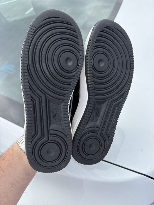 adidasi Nike Air Force 1 nr 38