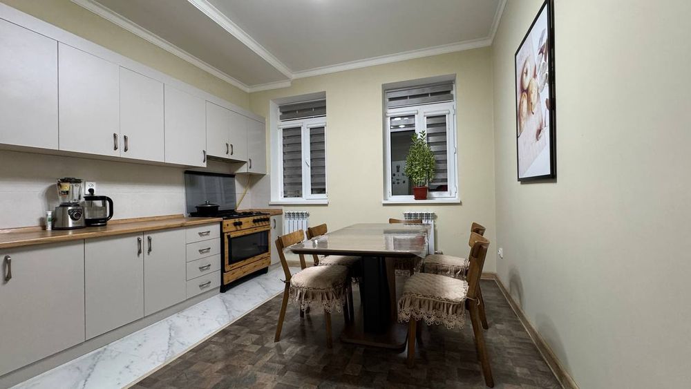 Түкті анальді үй