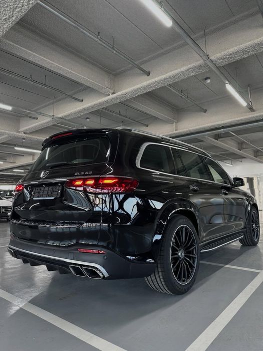 Новый Mercedes-AMG GLS 63 4MATIC+ 2026 год