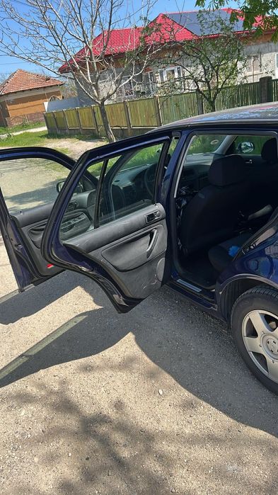 De vanzara golf 4   2004 1.4 bezina merge supere bn arata bine adusa acum câteva zilie din germani cum se vede  preața 1000 de euro