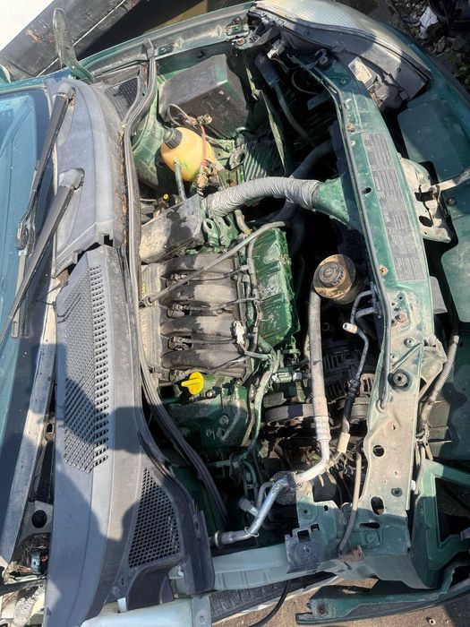 На части Renault Megane Scenic  / Рено Меган Сценик 1.6i - 2.0i - 1.9d