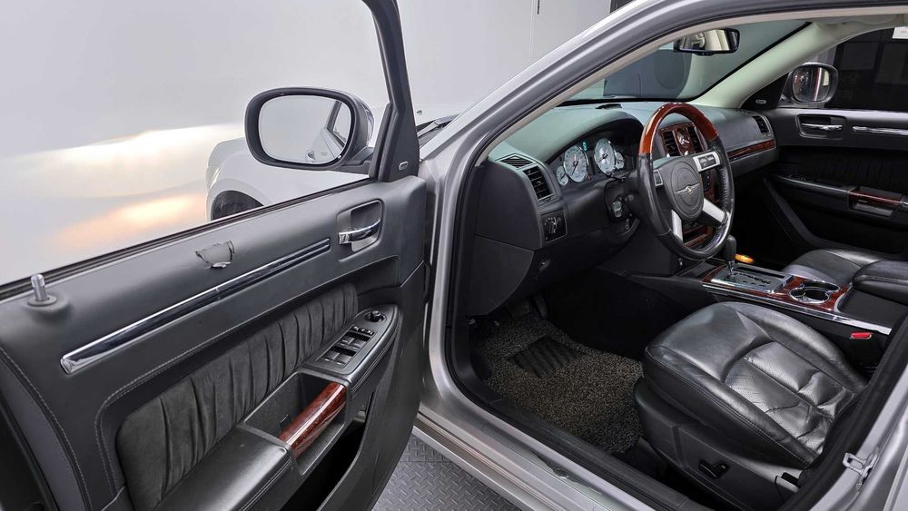 Chrysler 300c 3.0Diesel autogeorge.com