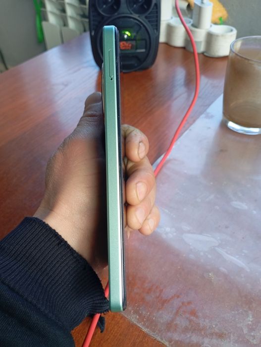 Продам телефон редми