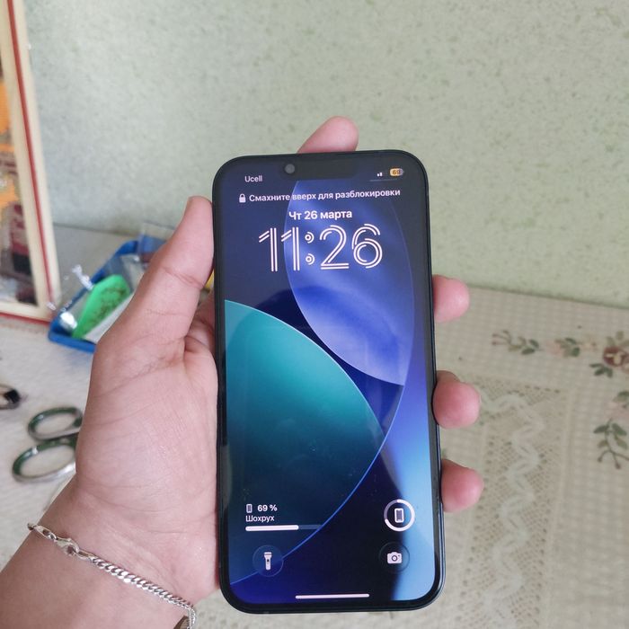 iPhone 14 yangi 1 oy ishlatilgan yomkosti 100% rodnoy kutarilmagan