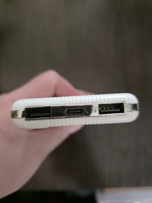 Продам power bank, в отличном состоянии