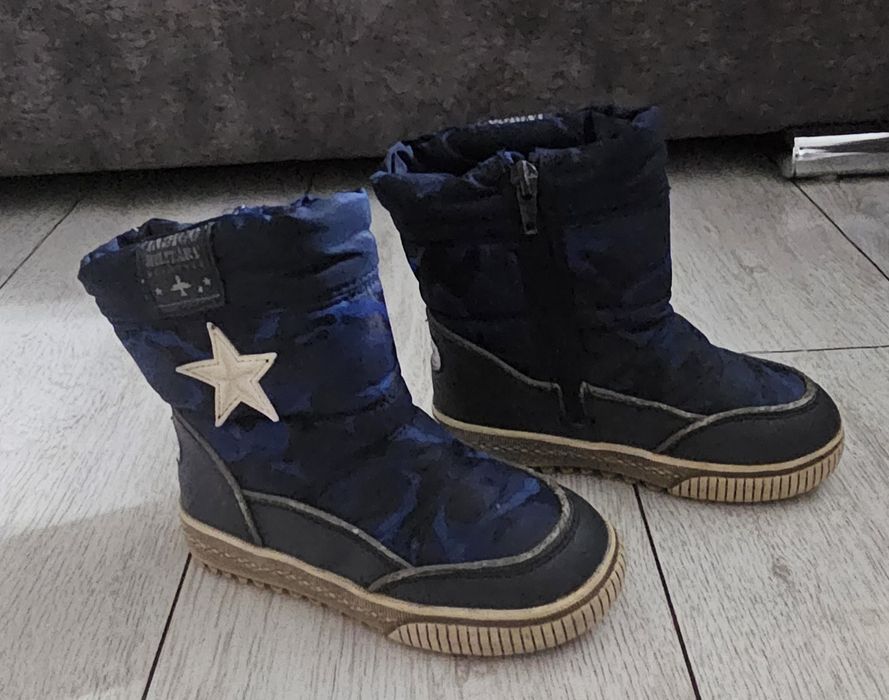 Продам зимние ботинки