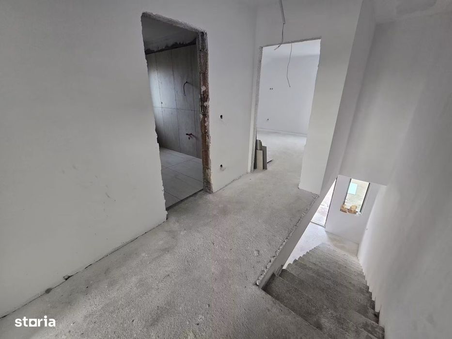 Duplex modern într-o locație centrală Toate utilitatile / Asfalt