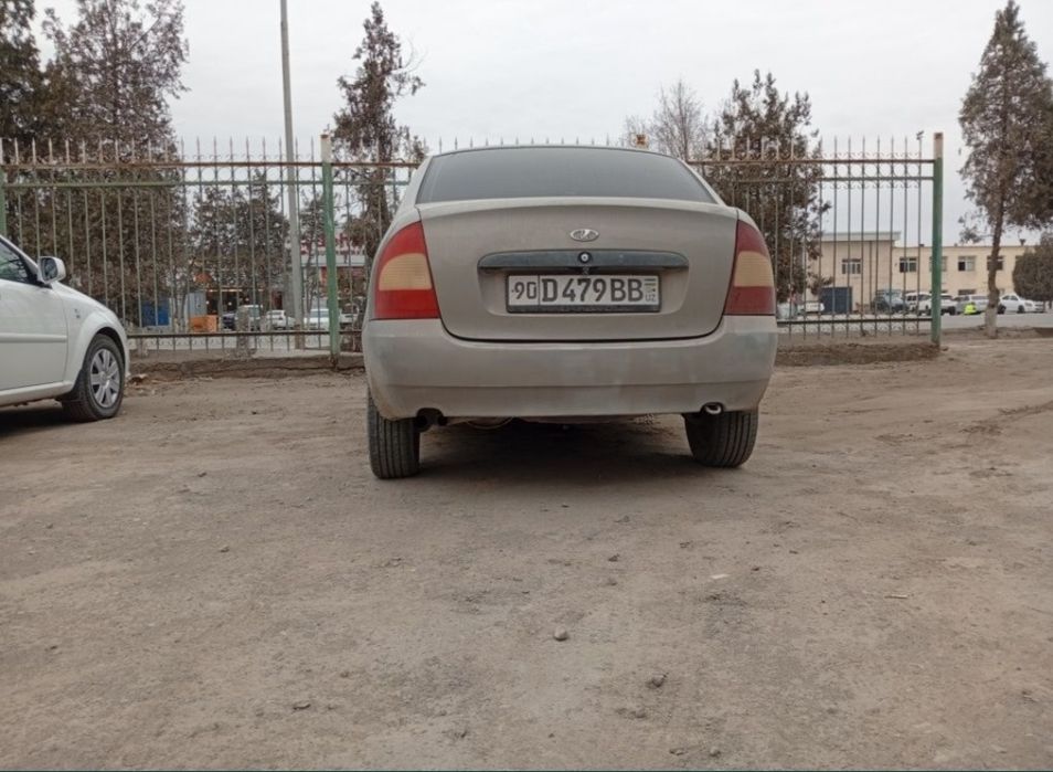 Лада калина  сотилади