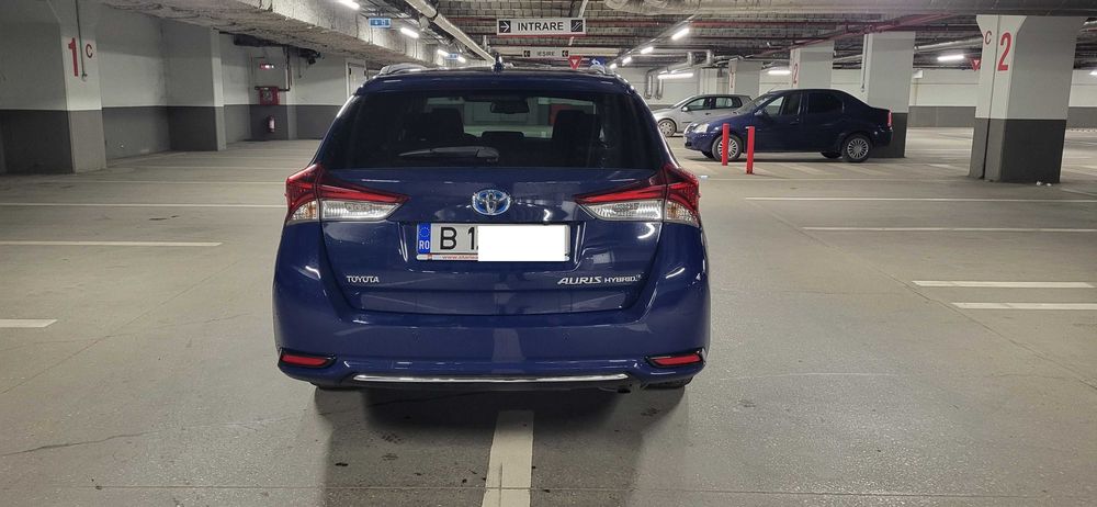 Toyota Auris break hybrid 1.8 136cp